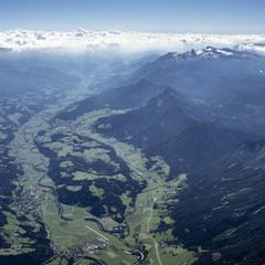 Flugwegposition um 13:44:49: Aufgenommen in der Nähe von Irdning, 8952, Österreich in 2351 Meter
